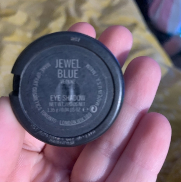 MAC makeup - Picture 3 of 4